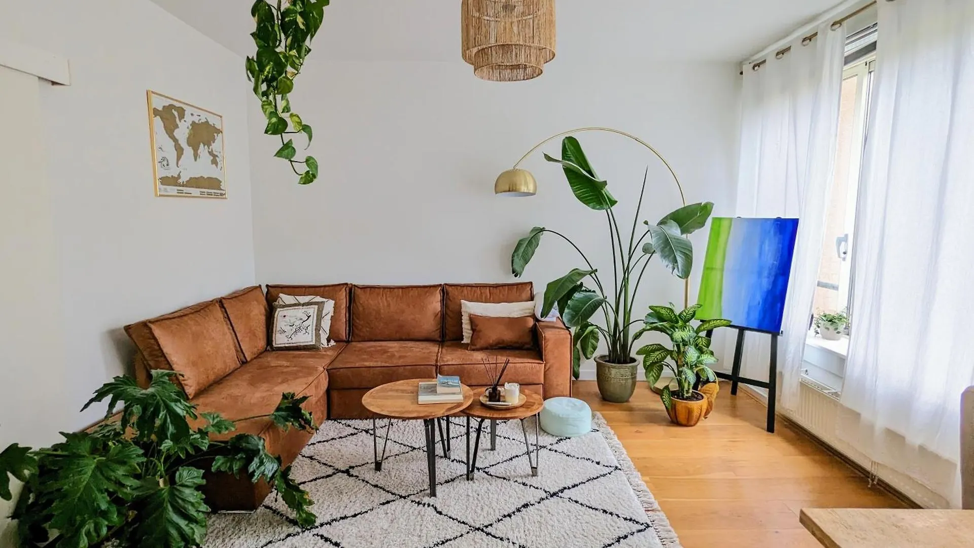 Bright Boho Apartment Amsterdam contacts